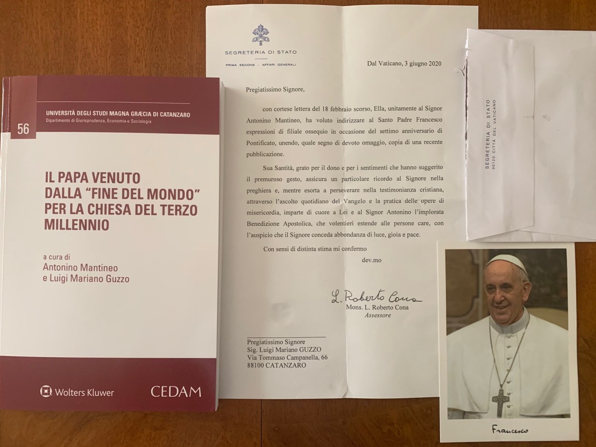 La Segreteria di Stato della Santa Sede ringrazia per il libro “Il Papa venuto dalla ‘fine del mondo’ per la Chiesa del terzo millennio” (a cura di A. Mantineo e L. M.&nbsp;Guzzo)